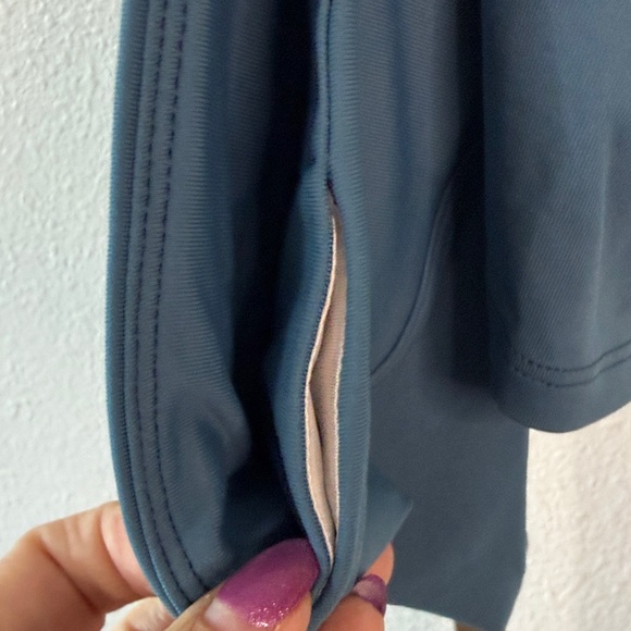 NOBULL- low rise matte Blue Athletic Shorts- Small - Picture 4 of 4